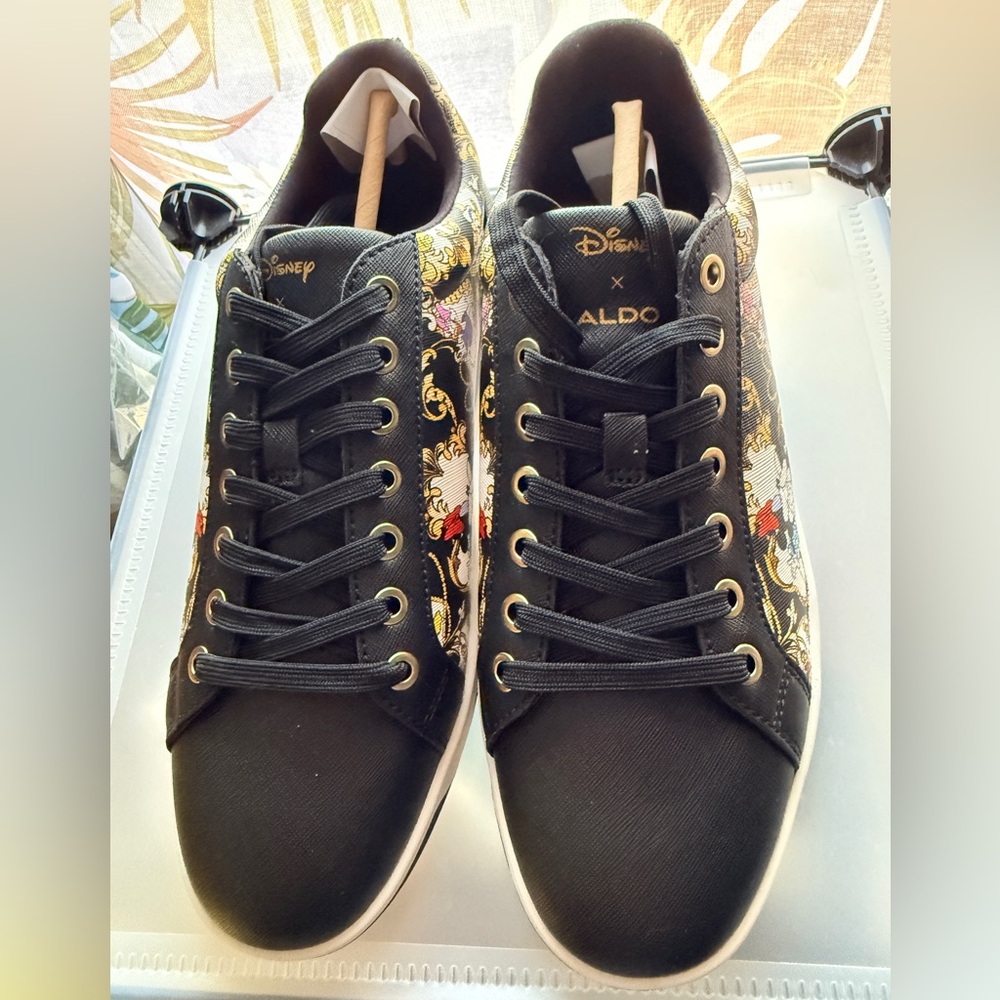 ALDO Disney 100 Collaborations Men’s Sneakers 7.5 (women’s 9) NWT - Picture 4 of 10